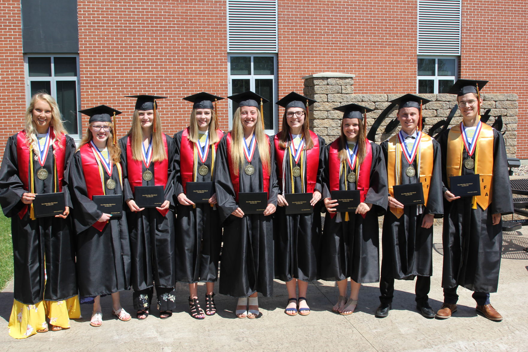 IFA_Valedictorians_7512.JPG